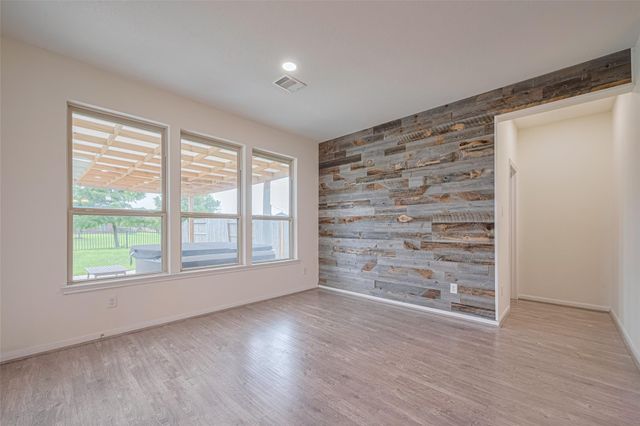 3215 Laurel Bend Lane, Pearland, TX 77584