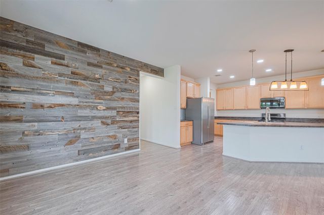 3215 Laurel Bend Lane, Pearland, TX 77584