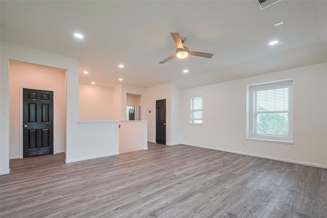 3215 Laurel Bend Lane, Pearland, TX 77584