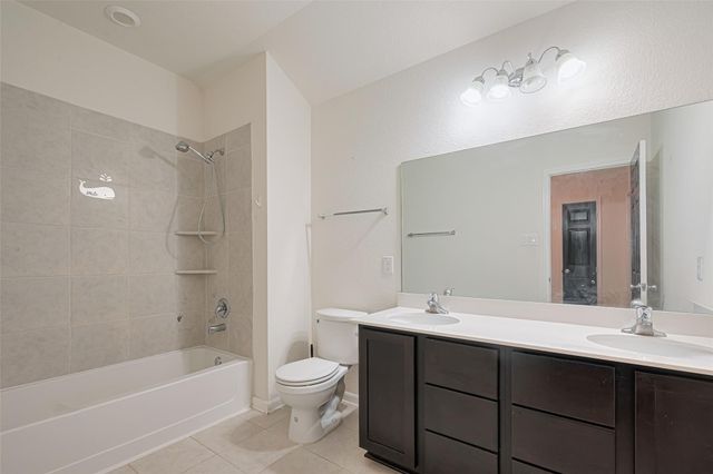 3215 Laurel Bend Lane, Pearland, TX 77584