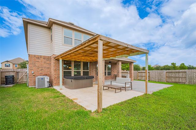 3215 Laurel Bend Lane, Pearland, TX 77584