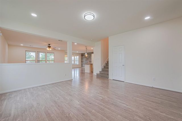 3215 Laurel Bend Lane, Pearland, TX 77584