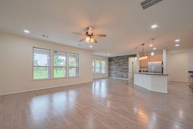 3215 Laurel Bend Lane, Pearland, TX 77584