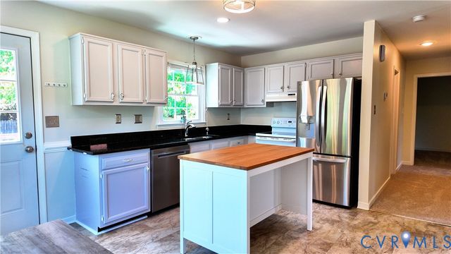 2101 Summerhook Ct, Glen Allen, VA 23060