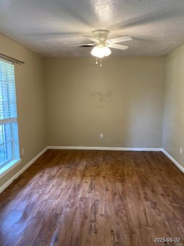 5603 Mossy Timbers Drive, Humble, TX 77346