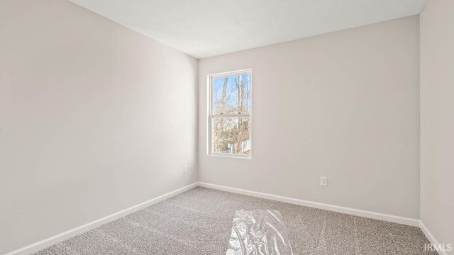 5040 Beechmont Lane, New Haven, IN 46774