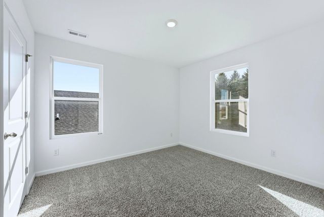 5040 Beechmont Lane, New Haven, IN 46774