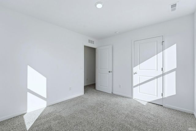 5040 Beechmont Lane, New Haven, IN 46774