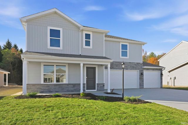 5040 Beechmont Lane, New Haven, IN 46774