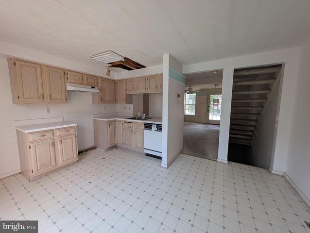 2213 RIDING CROP WAY, Baltimore, MD 21244