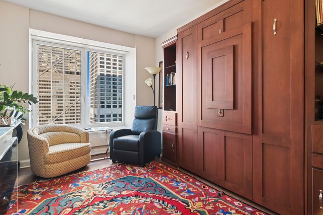 161 E Chicago Avenue 33A, Chicago, IL 60611