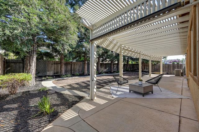 7209 Danberg Way, Elk Grove, CA 95757