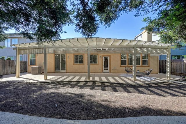 7209 Danberg Way, Elk Grove, CA 95757