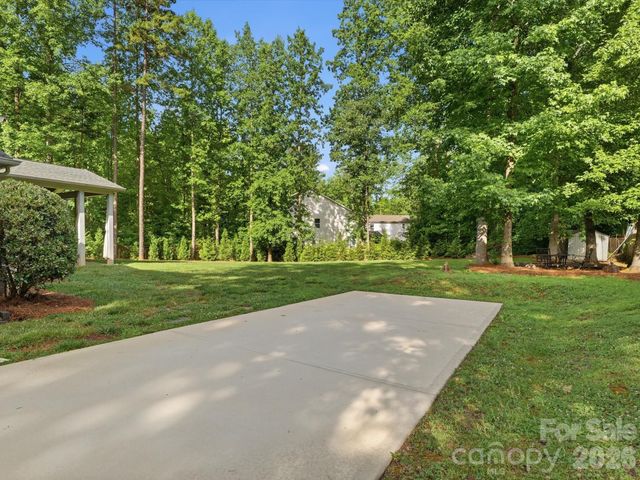 9831 Minnie Lemmond Lane, Charlotte, NC 28227