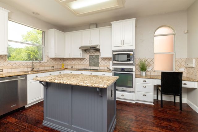 5732 Chelmsford Trail, Arlington, TX 76018