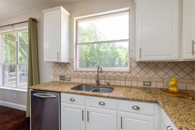 5732 Chelmsford Trail, Arlington, TX 76018