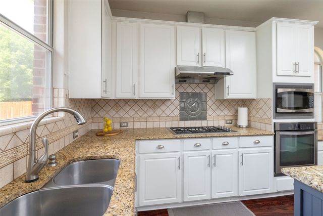 5732 Chelmsford Trail, Arlington, TX 76018