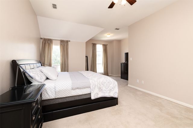 5732 Chelmsford Trail, Arlington, TX 76018