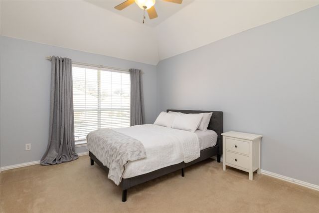 5732 Chelmsford Trail, Arlington, TX 76018