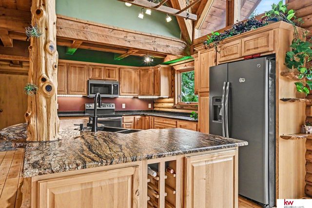 8306 S 235 Street, Gretna, NE 68028
