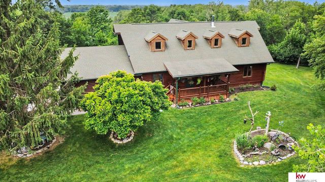 8306 S 235 Street, Gretna, NE 68028