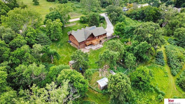 8306 S 235 Street, Gretna, NE 68028