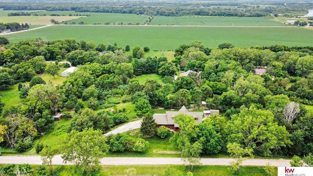 8306 S 235 Street, Gretna, NE 68028