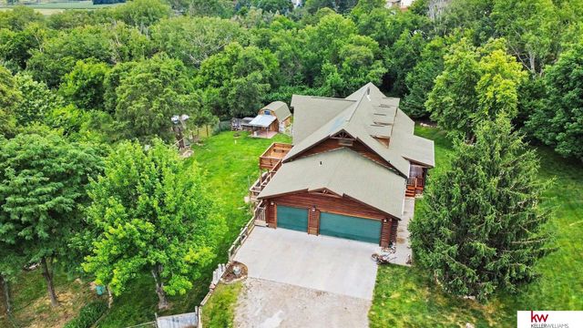 8306 S 235 Street, Gretna, NE 68028