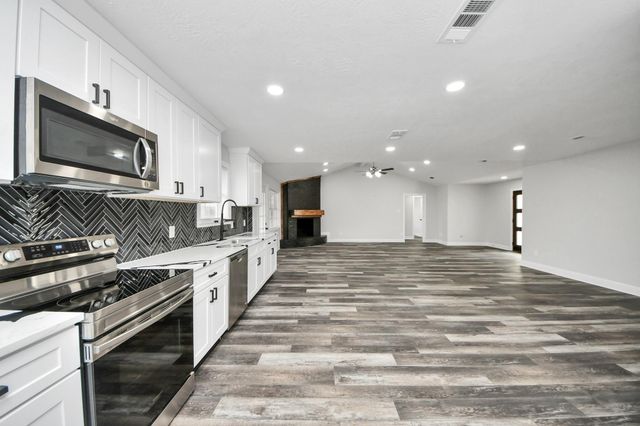 3009 Stacy Lane, Deer Park, TX 77536