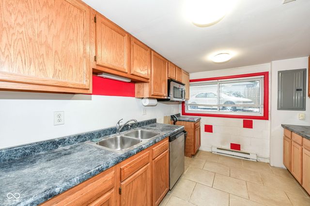 2614 Calbert Drive, Indianapolis, IN 46219