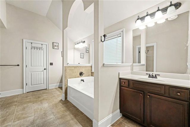 882 Nestling Drive, Lawrenceville, GA 30045