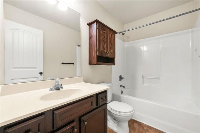 882 Nestling Drive, Lawrenceville, GA 30045