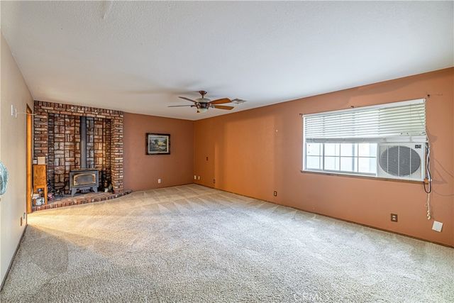 43118 Roulette Lane, Lancaster, CA 93536