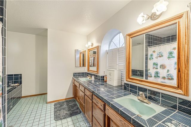 43118 Roulette Lane, Lancaster, CA 93536