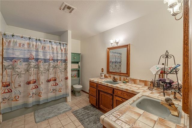 43118 Roulette Lane, Lancaster, CA 93536