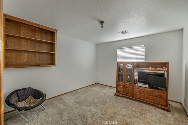 43118 Roulette Lane, Lancaster, CA 93536