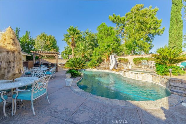 43118 Roulette Lane, Lancaster, CA 93536