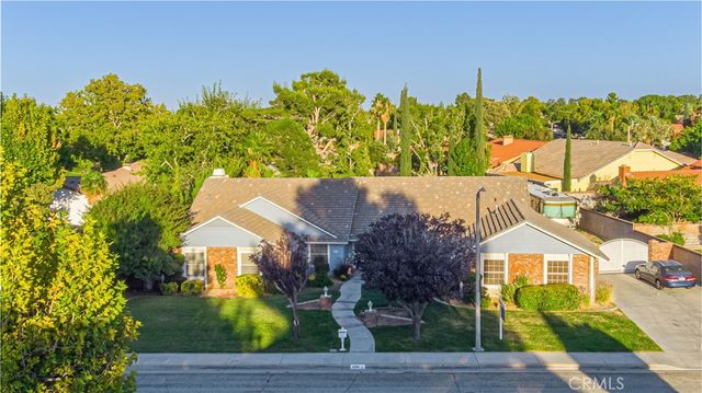 43118 Roulette Lane, Lancaster, CA 93536