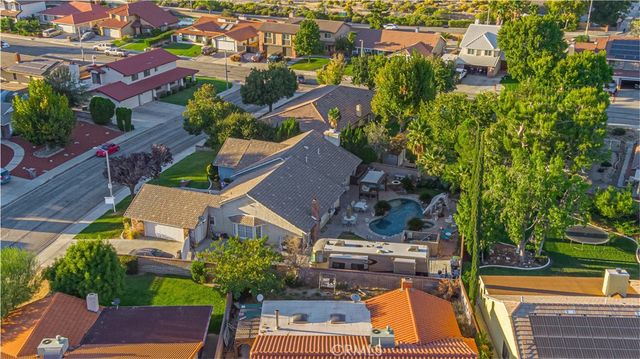 43118 Roulette Lane, Lancaster, CA 93536