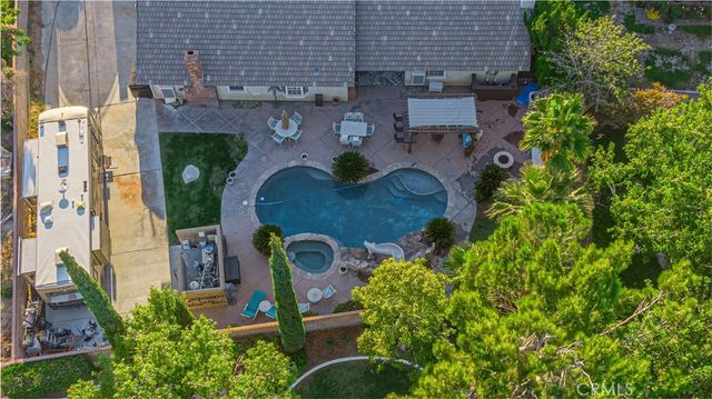 43118 Roulette Lane, Lancaster, CA 93536