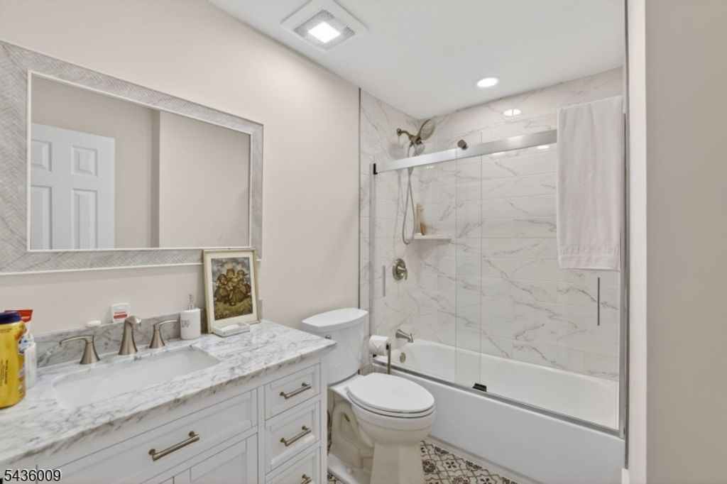 3624 Royce Ct, Hillsborough Twp., NJ 08844 — photo 2