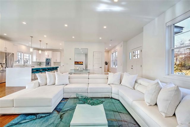 100 Priscilla Drive, Cranston, RI 02921