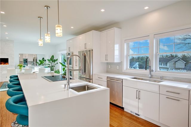 100 Priscilla Drive, Cranston, RI 02921