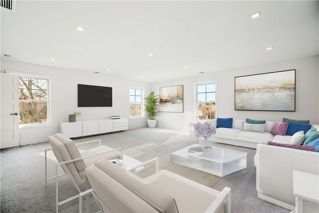100 Priscilla Drive, Cranston, RI 02921