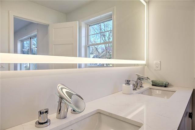 100 Priscilla Drive, Cranston, RI 02921