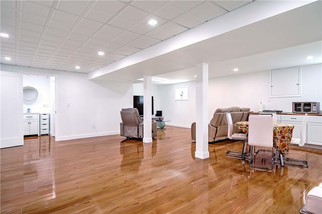 100 Priscilla Drive, Cranston, RI 02921