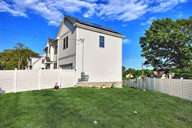 100 Priscilla Drive, Cranston, RI 02921