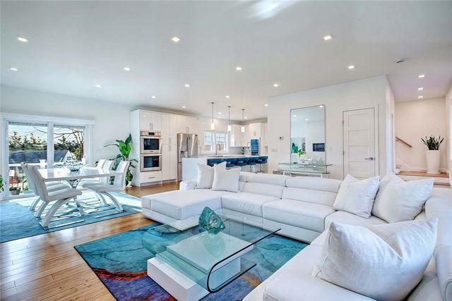 100 Priscilla Drive, Cranston, RI 02921