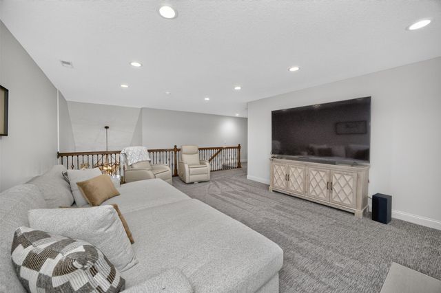 4700 153rd Court, Urbandale, IA 50323