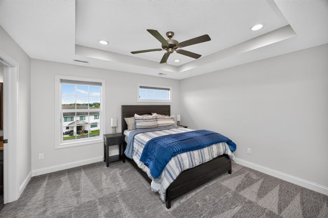 4700 153rd Court, Urbandale, IA 50323
